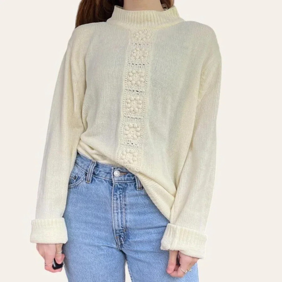 American Vintage Sweaters - Vintage 90s/2000s cream chenille sweater XL